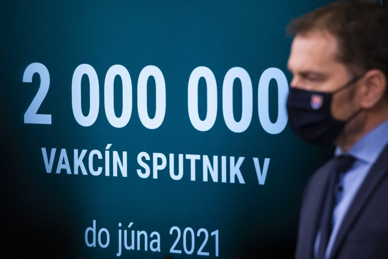 Premierul Slovaciei se teme că Rusia ar putea ANULA livrarea vaccinului Sputnik V