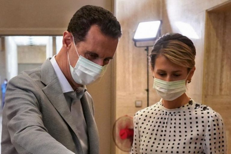 Bashar Al-Assad vizitează un spital din Alep – VIDEO