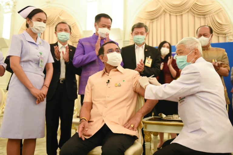 Premierul Thailandei se vaccinează primul cu serul AstraZeneca