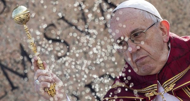 Un plic cu gloanțe a fost trimis pe adresa Papei Francisc
