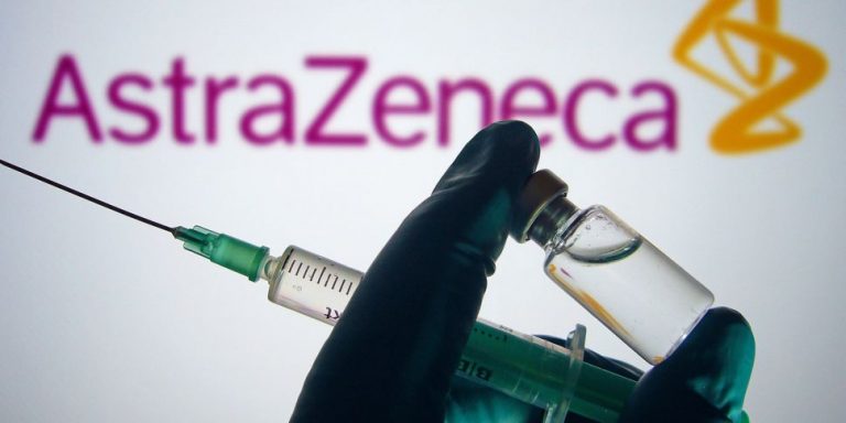 Un nou studiu confirmă: RISC CRESCUT de tromboză la vaccinul AstraZeneca