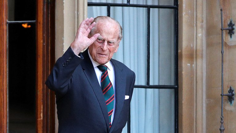 UPDATE: DOLIU în UK! Prinţul Philip A MURIT la 99 de ani!