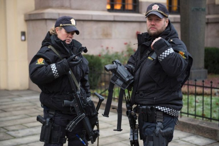 Poliţiştii norvegieni vor patrula înarmaţi pe aeroportul internaţional din Oslo