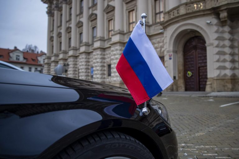 Țările baltice susțin Cehia în conflictul cu Rusia și expulzează patru diplomaţi ai Moscovei