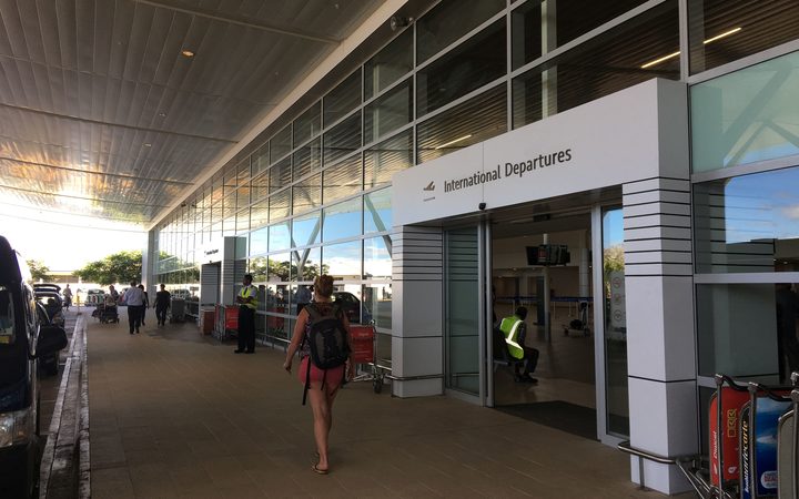 Capitala Fiji intră în lockdown şi suspendă toate cursele aeriene