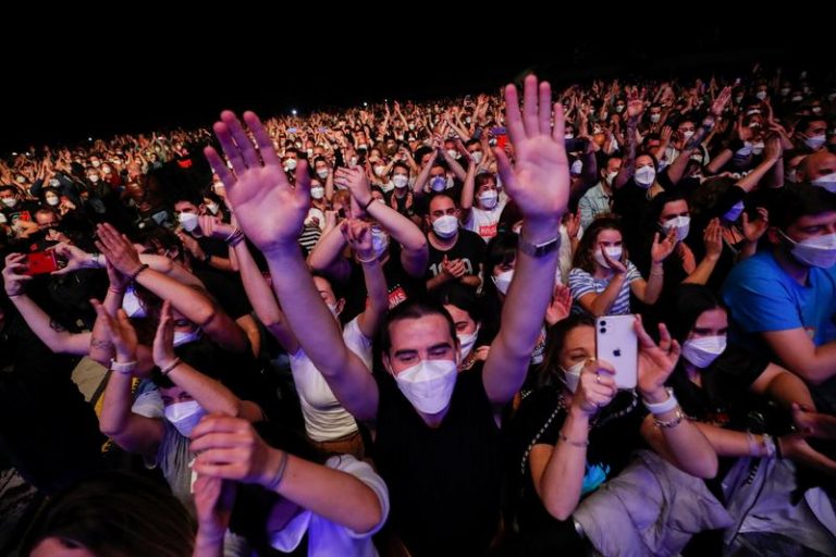 ‘Niciun semn’ de contagiere după concertul-test organizat în Barcelona