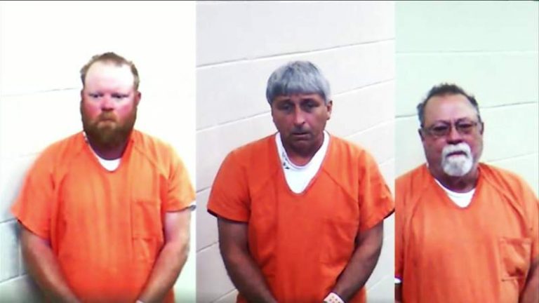 Trei bărbaţi albi sunt acuzaţi de infracţiuni motivate de ură rasială în cazul Arbery