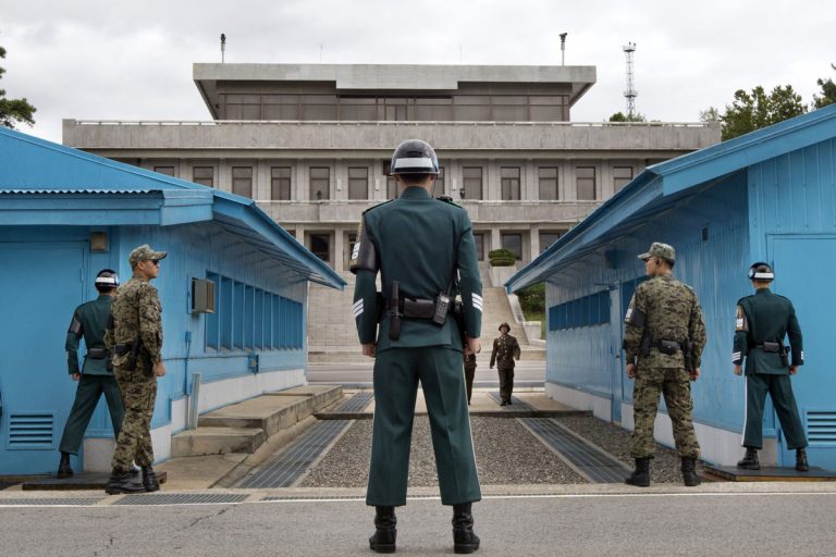 Cele două Corei şi Comandamentul ONU convin măsuri de demilitarizare în Panmunjom