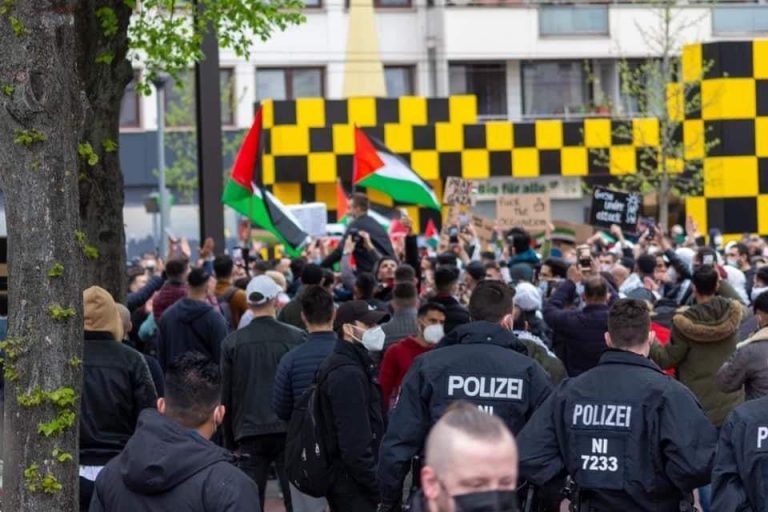 Proteste în mai multe oraşe ale Germaniei împotriva măsurilor anti-coronavirus