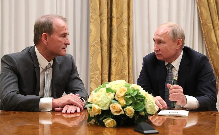 Prietenul lui Putin de la Kiev a fost ARESTAT la domiciliu