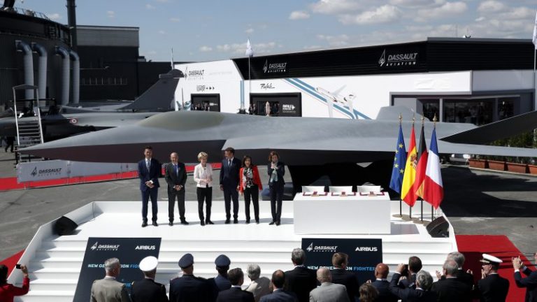 Franţa, Germania şi Spania au ajuns la un acord pentru avionul de luptă european
