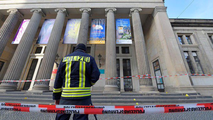 Cinci germani au fost condamnaţi pentru furtul de bijuterii dintr-un celebru muzeu din Dresda