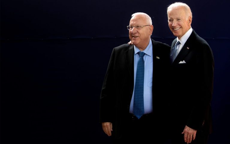 Biden îi dă asigurări lui Rivlin că SUA nu vor permite Iranului să dezvolte arma nucleară