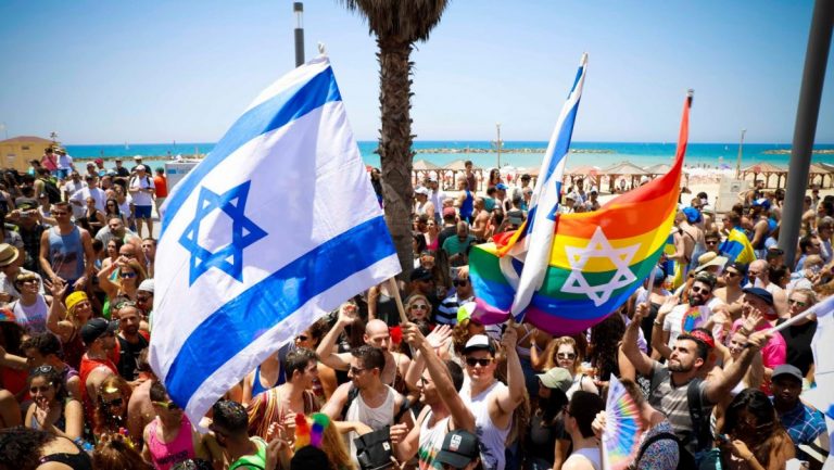 După un an de pandemie, parada gay revine la Tel Aviv