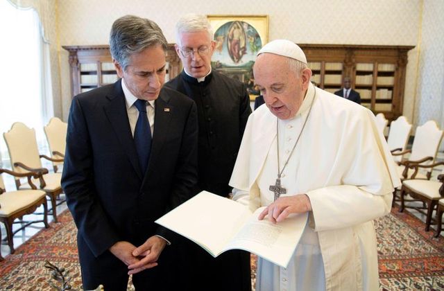 Papa Francisc l-a primit la Vatican pe Antony Blinken