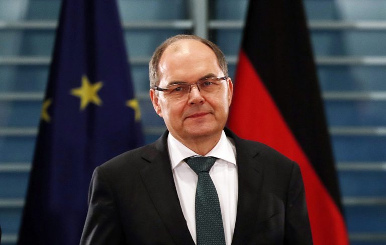 Rusia se opune numirii unui german în postul de Înalt reprezentant internaţional pentru Bosnia