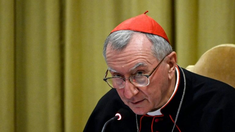 ‘Omul Papei’ îndeamnă Biserica Catolică ‘să nu se teamă de adevăr’ în privinţa violenţelor sexuale