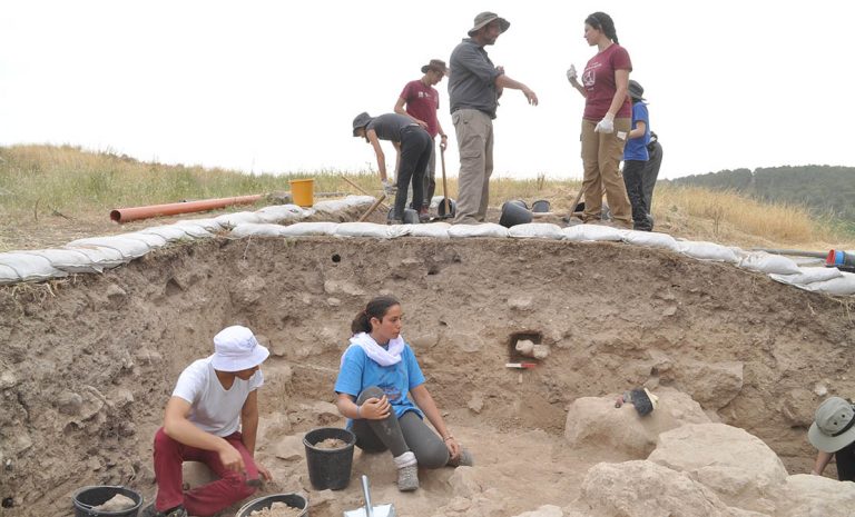 Un ulcior vechi de peste 3.000 de ani a fost descoperit în Israel