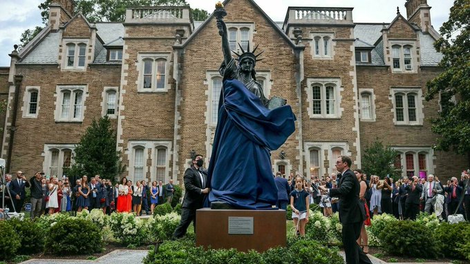 Mini-Statuia Libertăţii a fost instalată în Washington
