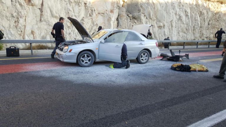 Asasinat la comandă în Israel? Un om a murit după ce maşina i-a sărit în aer pe autostradă – FOTO