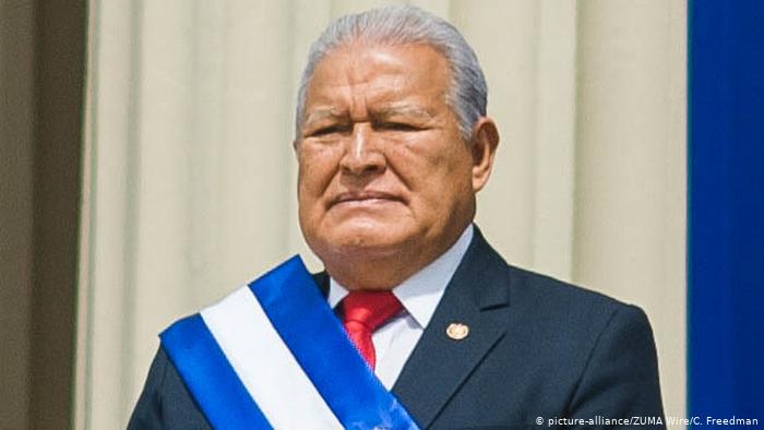 Procurorii din Salvador cer arestarea fostului preşedinte al ţării