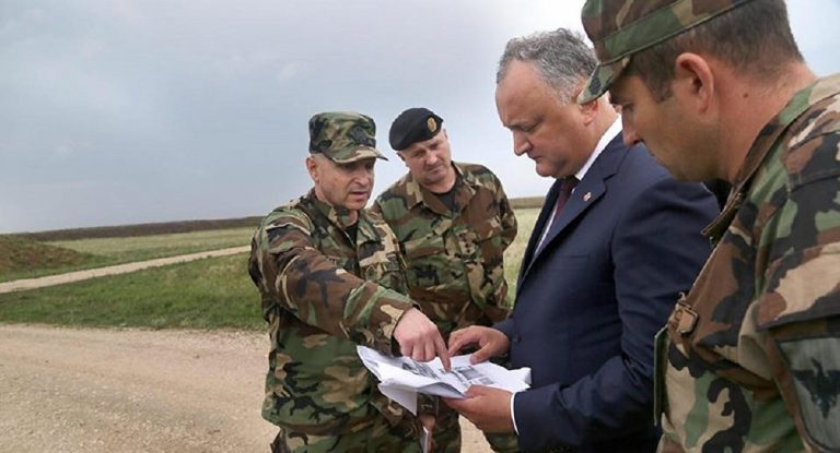 Dodon INTERZICE soldaţilor moldoveni să participe la exerciţiile militare din Ucraina