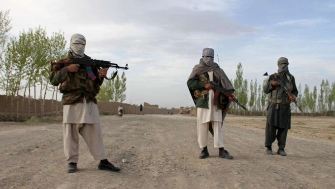 Talibanii cuceresc încă o capitală provincială din vestul Afganistanului, a şaptea în mai puţin de o săptămână