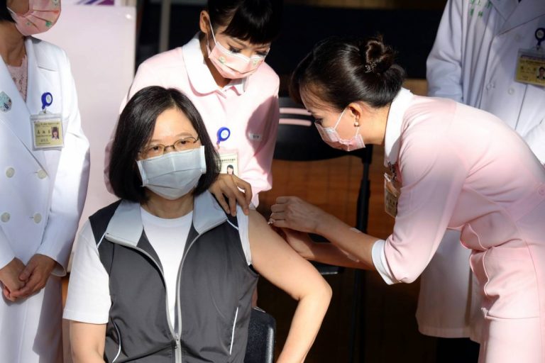 Tsai Ing-Wen a fost vaccinată cu serul taiwanez