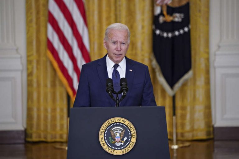 Joe Biden face un apel puternic la limitarea vânzării puştilor de asalt – VIDEO