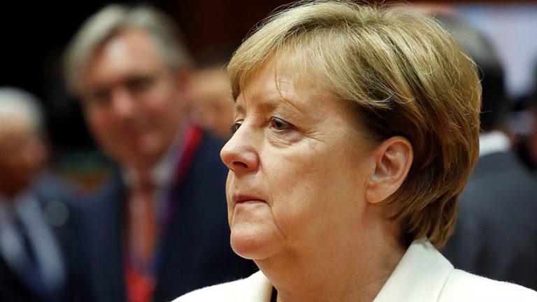Germania : Angela Merkel face apel la o coeziune în al patrulea său mandat după ce criza migraţiei a divizat naţiunea