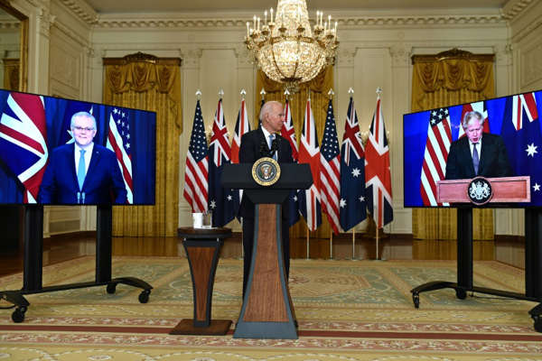 SUA, Australia şi Marea Britanie  vor dezvolta în comun arme hipersonice în cadrul pactului lor de securitate AUKUS