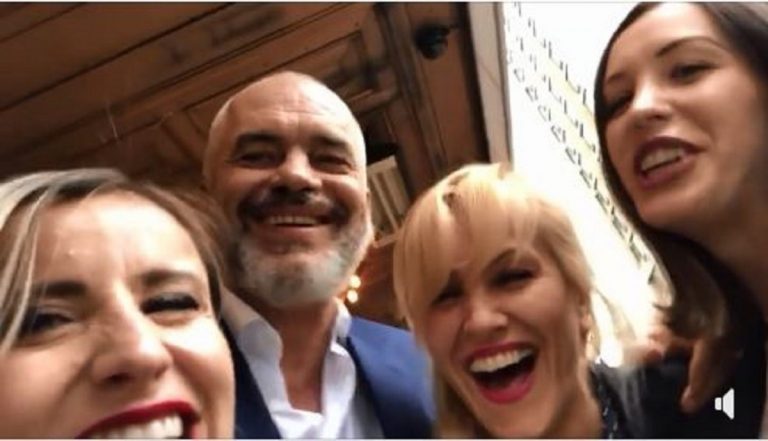 Edi Rama îşi face pentru prima oară un guvern PLIN de femei în Albania