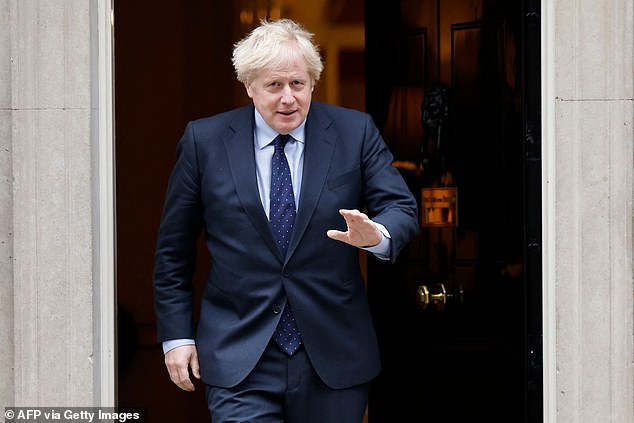 Boris Johnson, raportat la poliţie pentru încălcarea restricţiilor impuse în contextul pandemiei