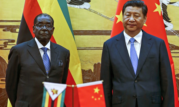 China aduce un omagiu ‘prietenului’ său din Zimbabwe, Robert Mugabe