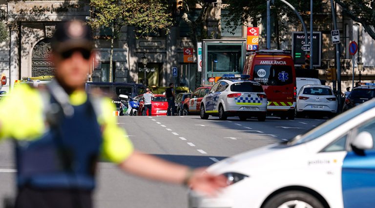 Imagini ŞOCANTE la câteva secunde după ATENTATUL din Barcelona – VIDEO