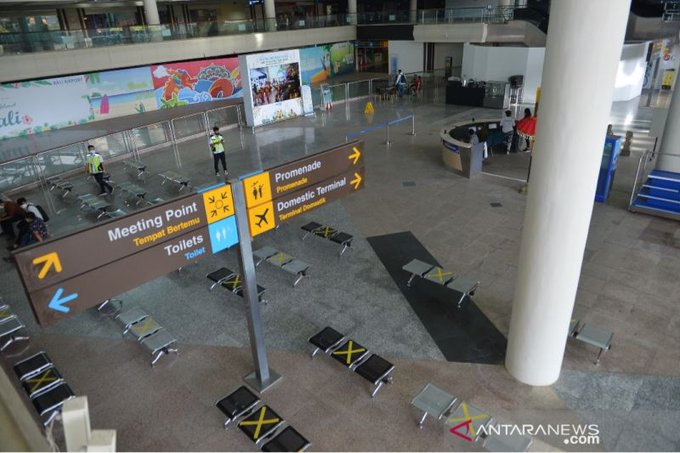 Aeroportul din Bali s-a redeschis, dar nu este prevăzută nicio aterizare