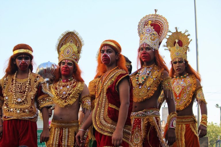 În ciuda pandemiei, indienii nu renunţă la un mare festival hindus