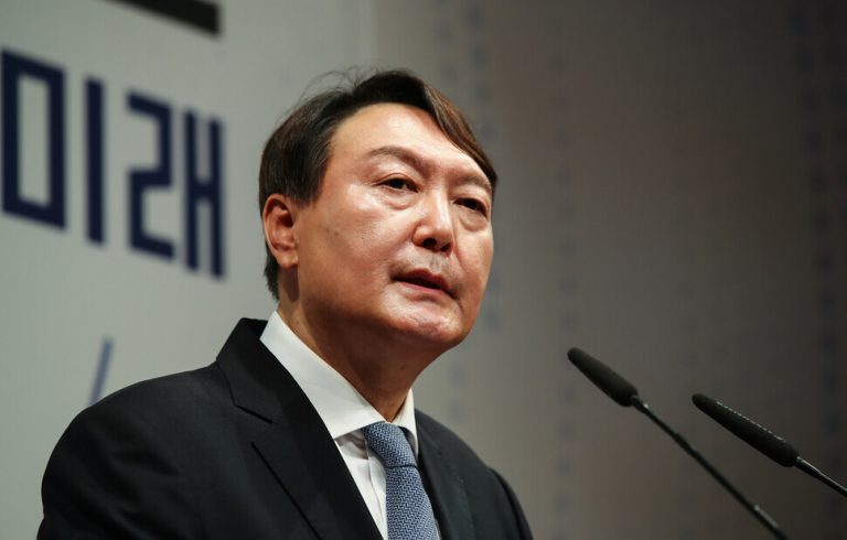 Un fost procuror general candidează la alegerile prezidenţiale din Coreea de Sud