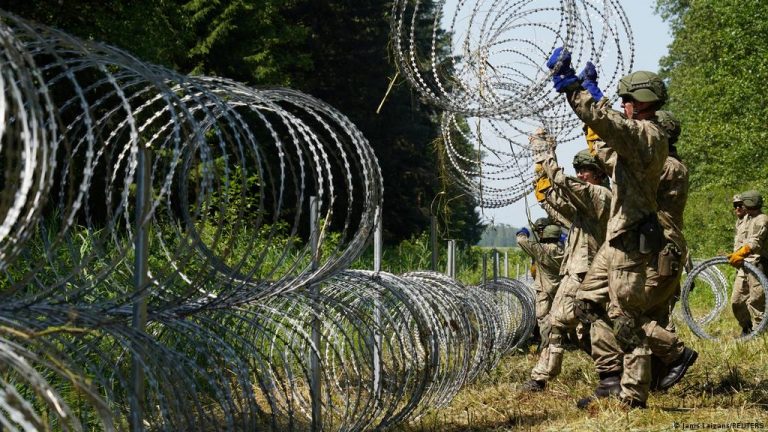 Lituania a închis două puncte de trecere a frontierei cu Belarus