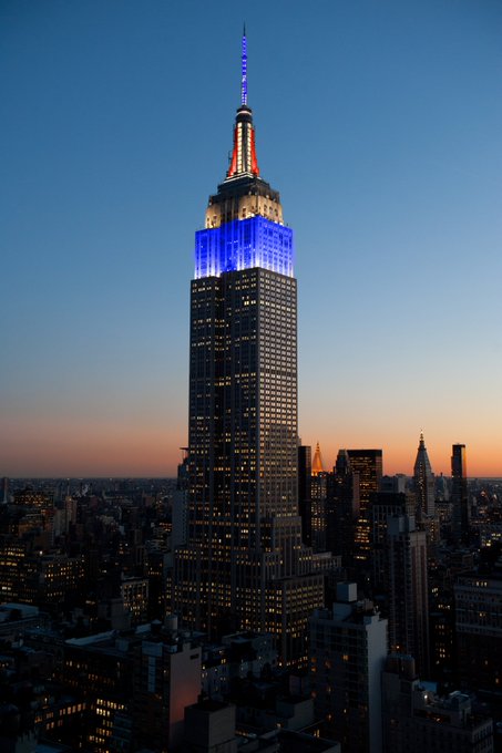 Empire State Building a fost iluminat în culorile Franţei, un omagiu pentru Josephine Baker