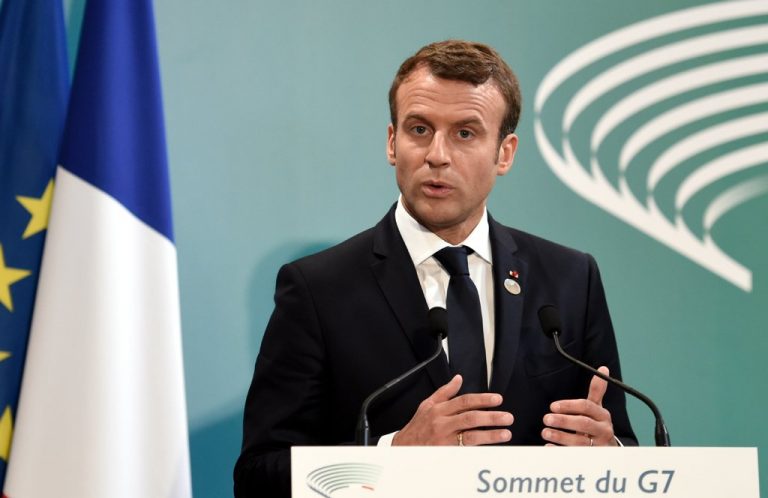 Macron aplică o nouă politică externă: ‘Franţa nu va mai DICTA africanilor!’