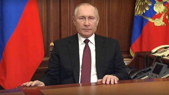 Vladimir Putin încearcă să-şi justifice intervenţia în Ucraina