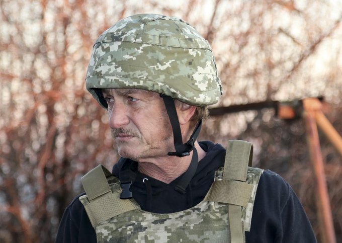 Sean Penn face apel la miliardarii lumii să cumpere avioane moderne pentru Ucraina: Un miliardar ar putea pune capăt acestui război
