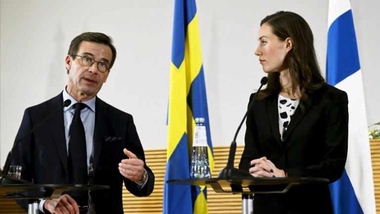 Întrevedere între premierii finlandez şi suedez, pentru discuţii despre procesul de aderare a ţărilor lor la NATO