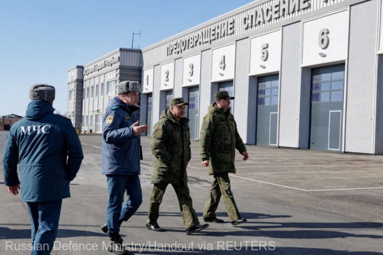 Ministrul rus al apărării inspectează lucrările de reconstrucţie în Donbas