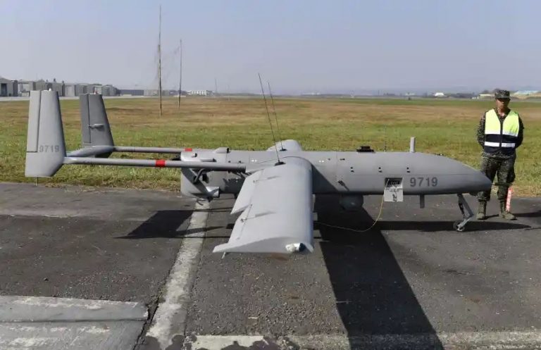 Învăţând de la Ucraina, Taiwanul îşi prezintă dronele ca pe un element-cheie al “războiului asimetric”