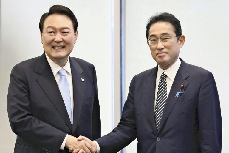 Summit crucial între preşedintele sud-coreean şi premierul nipon