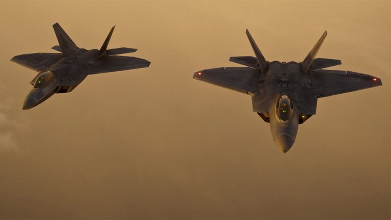 În ciuda detensionării relațiilor dintre cele două Corei, SUA au desfăşurat avioane de vânătoare invizibile F-22 în Coreea de Sud