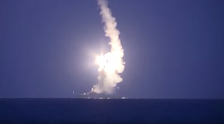 Ucraina anunţă că a doborât două rachete ruseşti de croazieră de tip Kalibr lansate din Marea Neagră