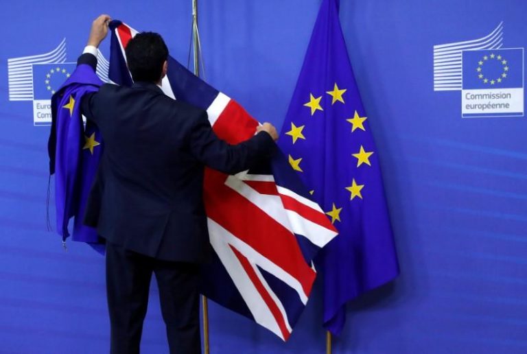Marea Britanie : Camera Comunelor a adoptat legea Brexit